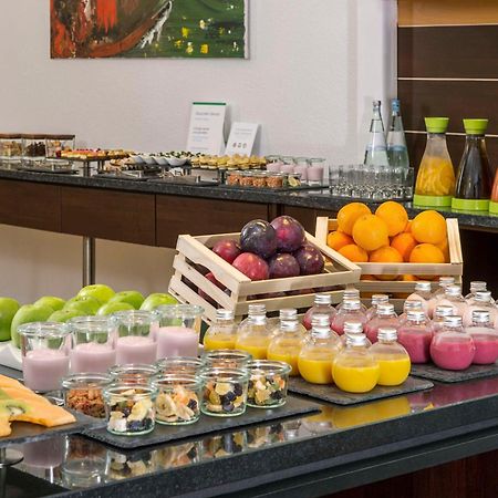 Nh Muenchen Messe Hotel Ngoại thất bức ảnh