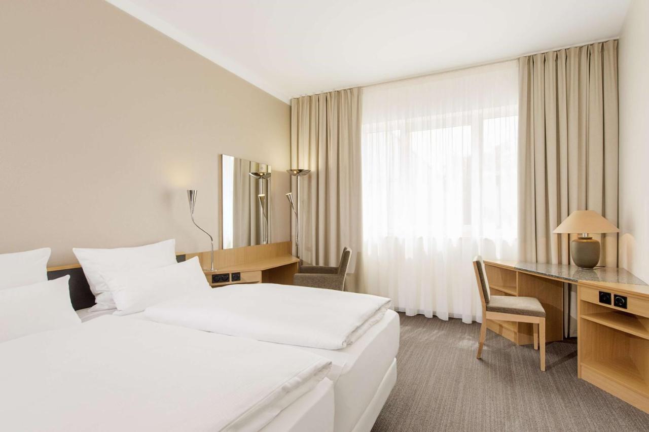 Nh Muenchen Messe Hotel Ngoại thất bức ảnh