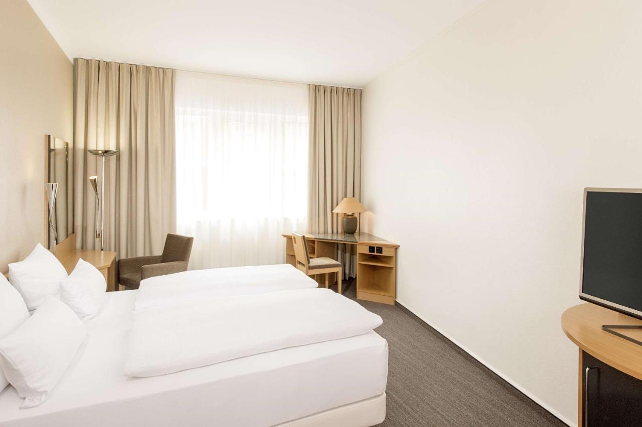 Nh Muenchen Messe Hotel Ngoại thất bức ảnh