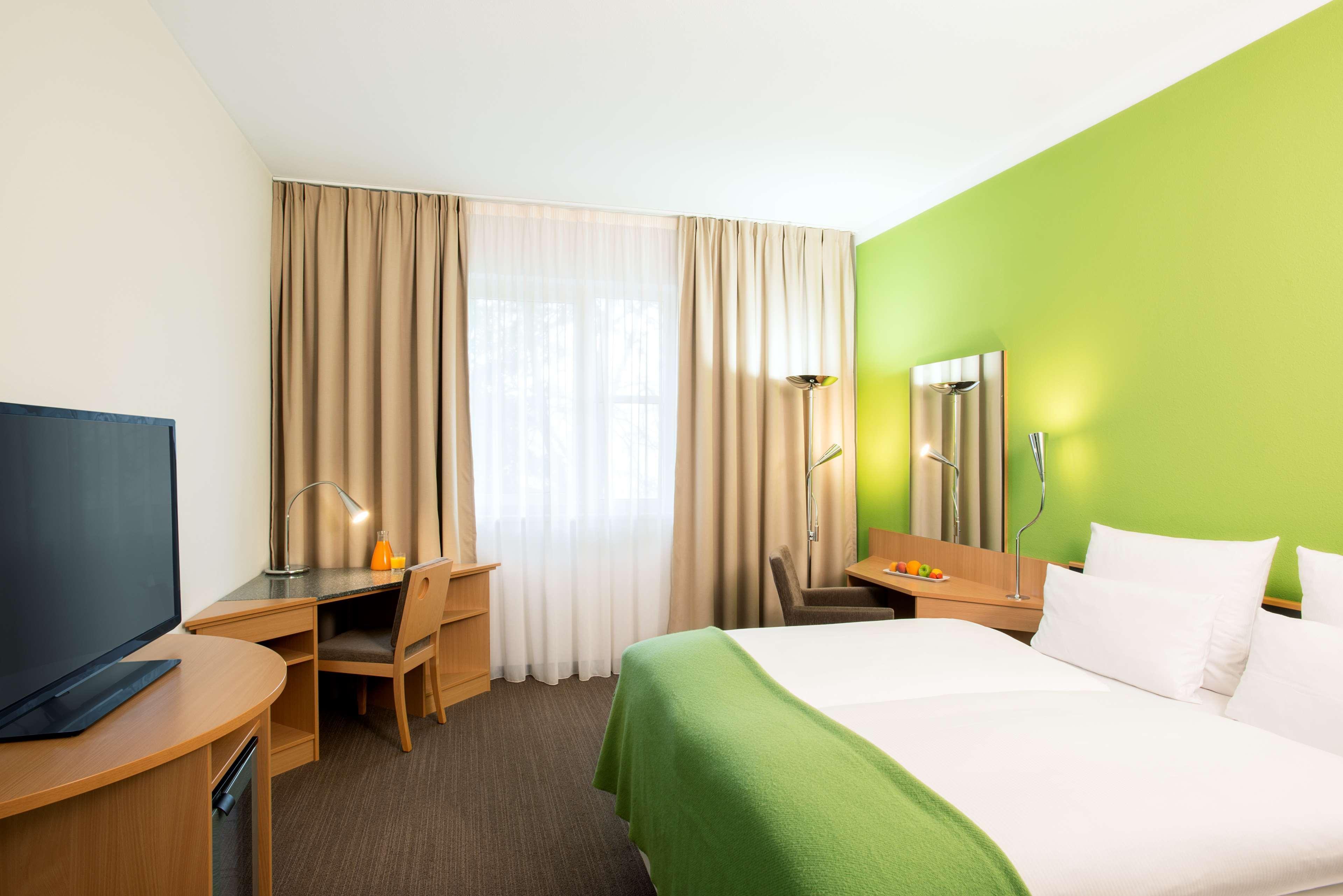Nh Muenchen Messe Hotel Ngoại thất bức ảnh