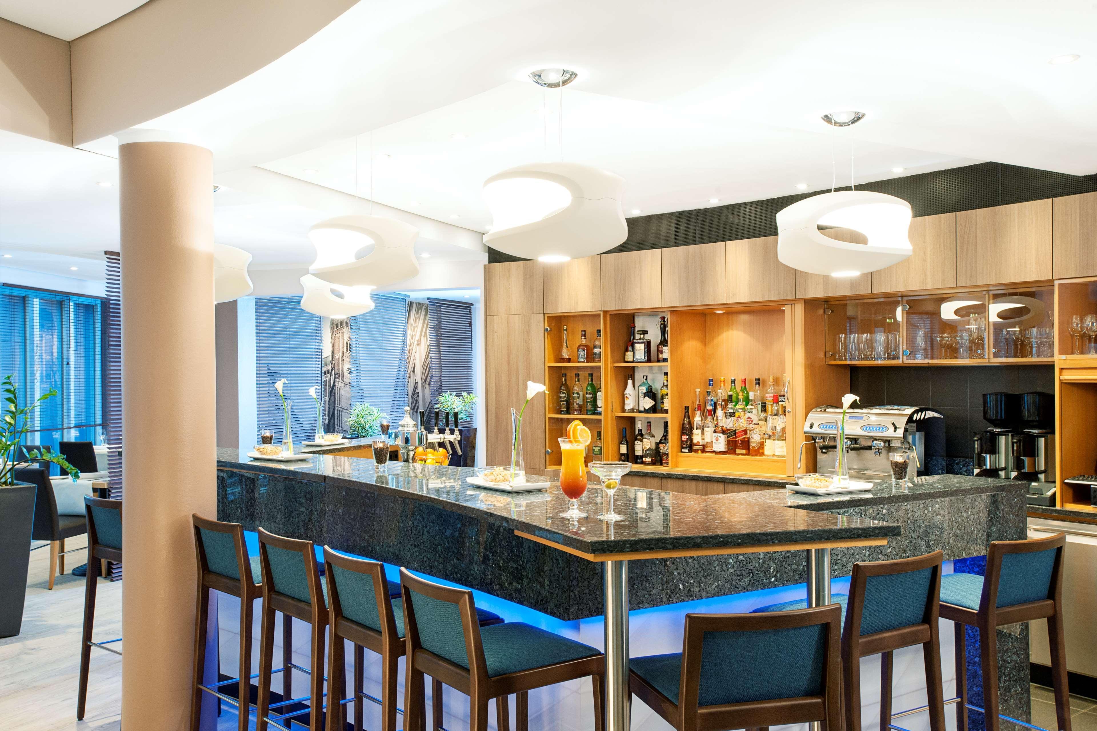 Nh Muenchen Messe Hotel Ngoại thất bức ảnh