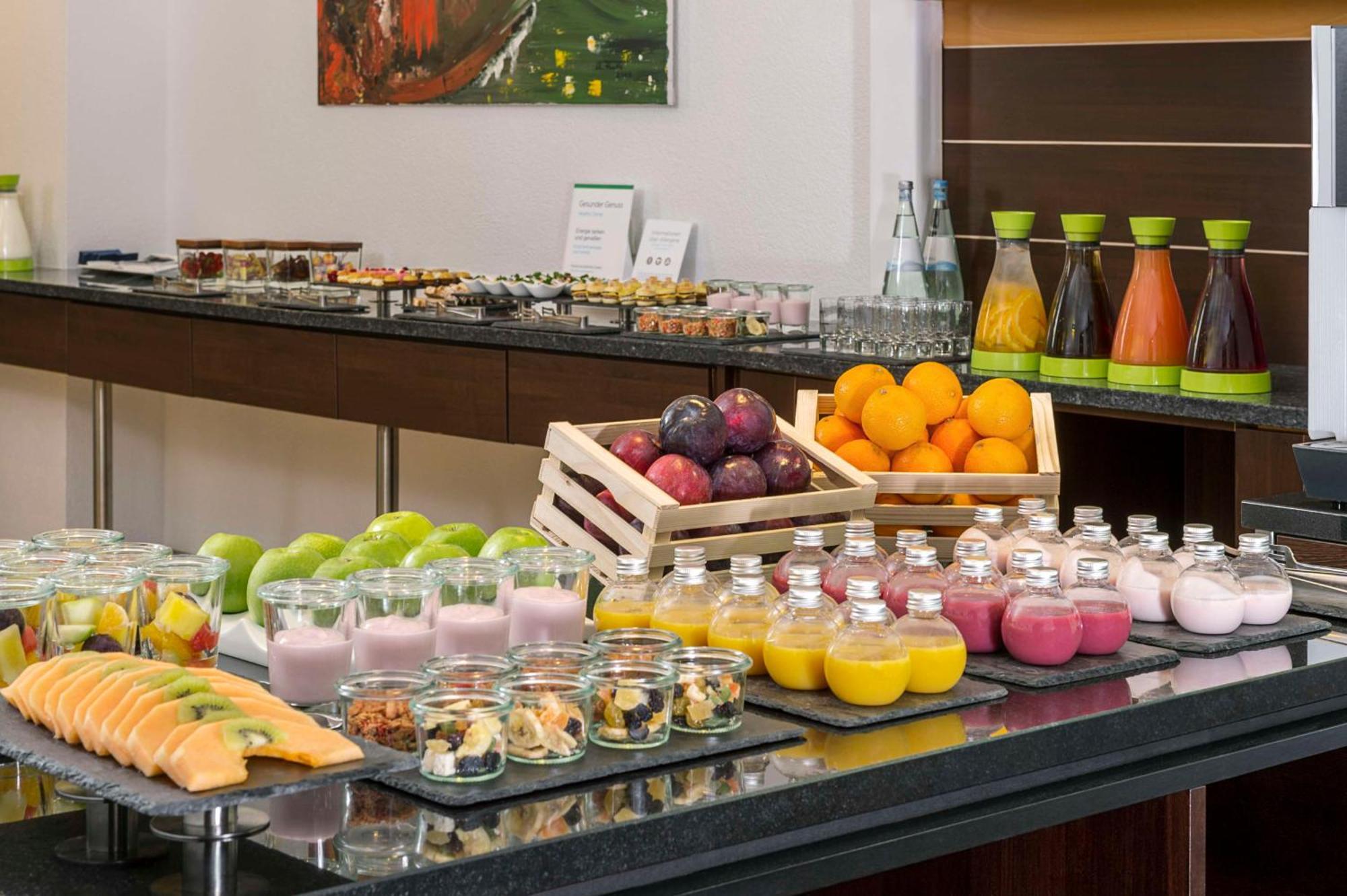Nh Muenchen Messe Hotel Ngoại thất bức ảnh