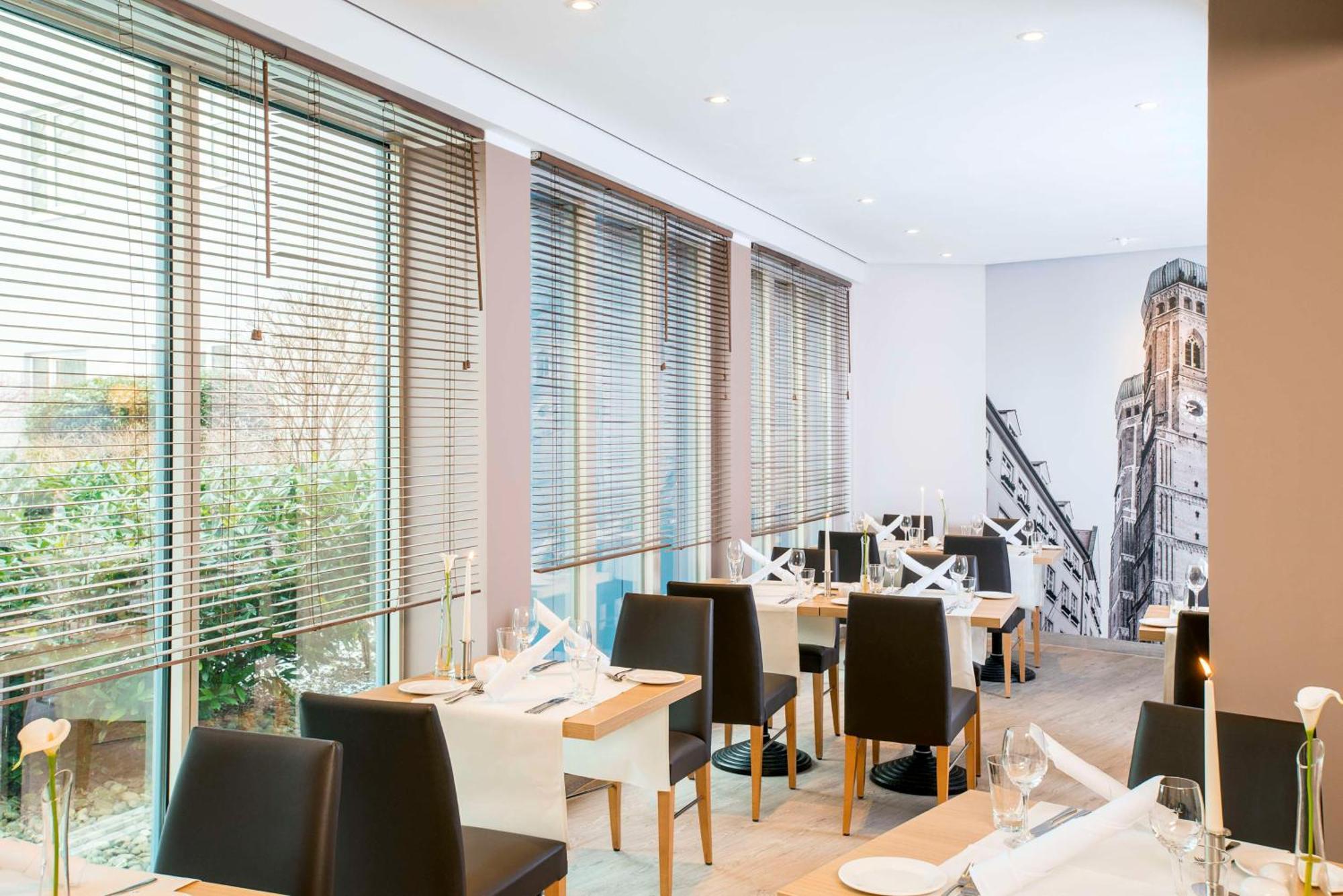 Nh Muenchen Messe Hotel Ngoại thất bức ảnh